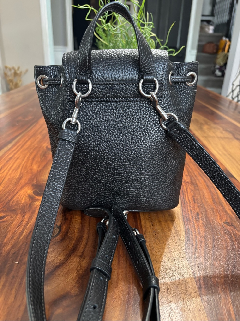 Coach mini backpack π€π€π€π€ - Picture 4 of 8